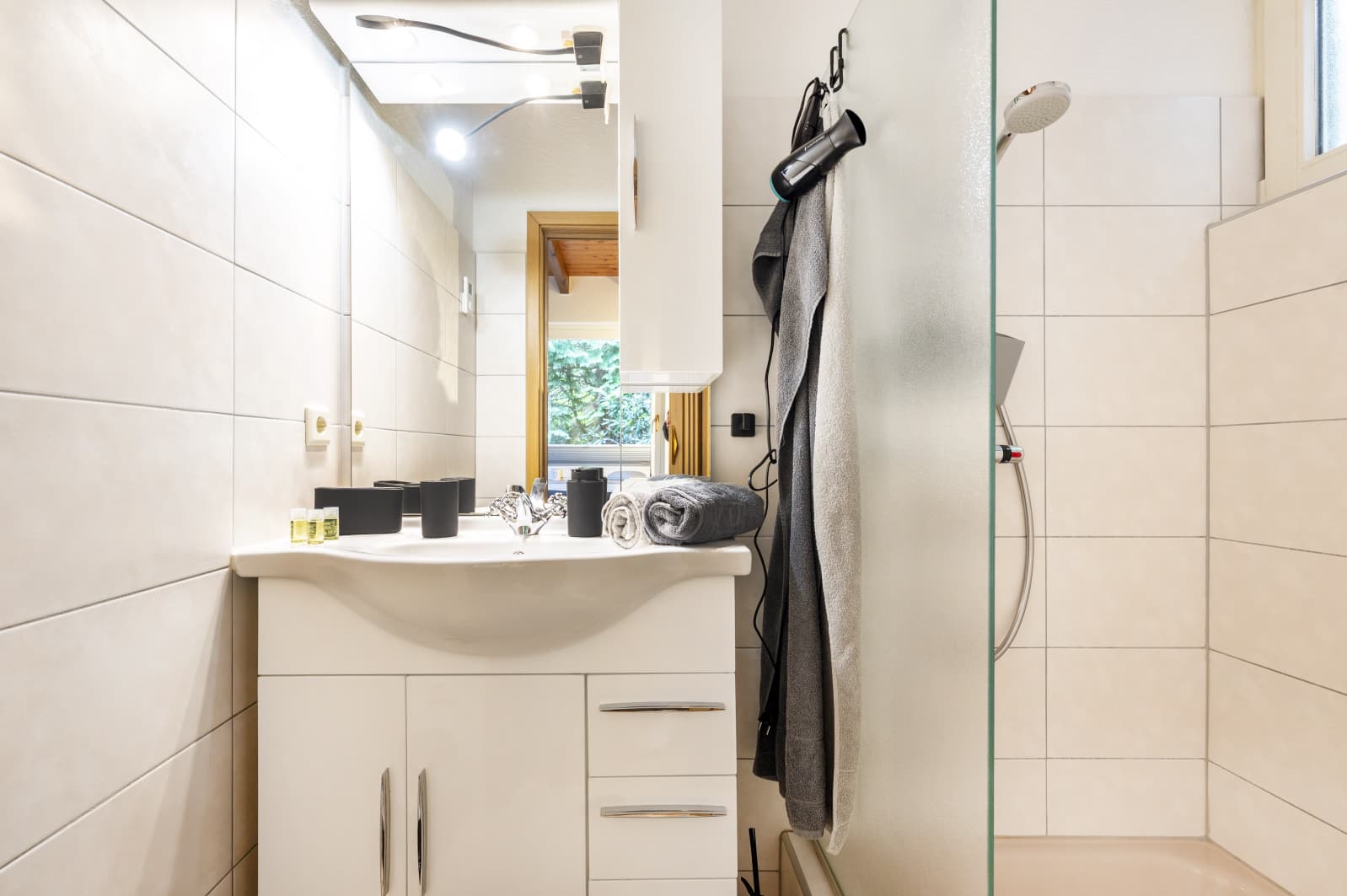 Badezimmer mit Badewanne